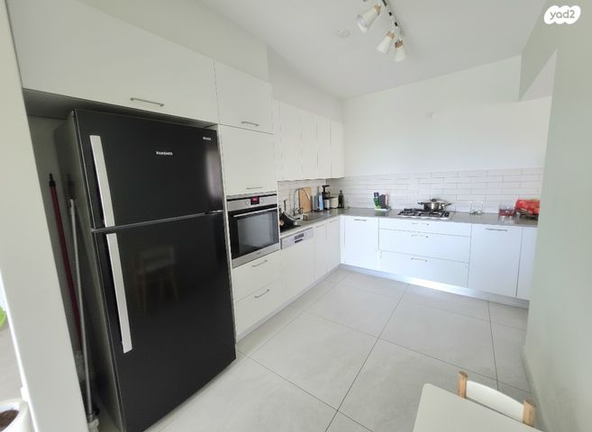 דירה, רעננה