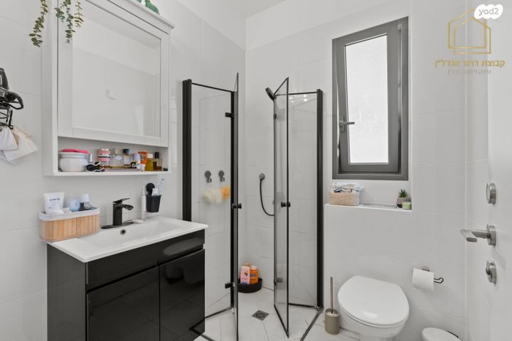 גג/ פנטהאוז, גבים, האירוס, ראשון לציון