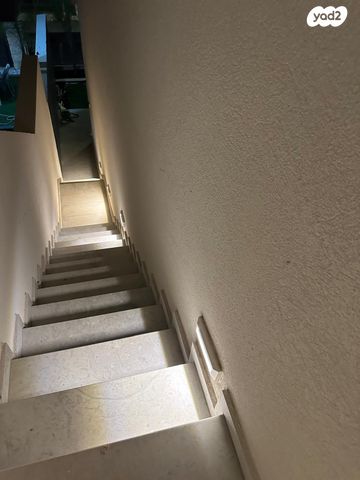 דו משפחתי, כרמיאל