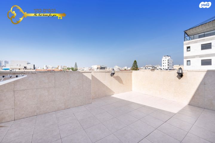 בית פרטי/ קוטג', אחד במאי 19, מרכז, קרית עבודה, חולון