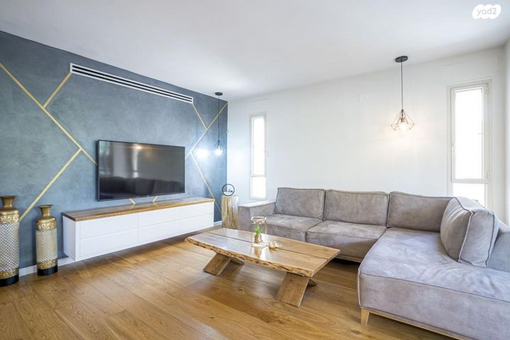 דירת גן, שלמה המלך 6, הוד השרון