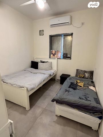 בית פרטי/ קוטג', השלושה 55, עמידר, בת ים