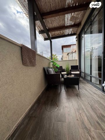 בית פרטי/ קוטג', השלושה 55, עמידר, בת ים