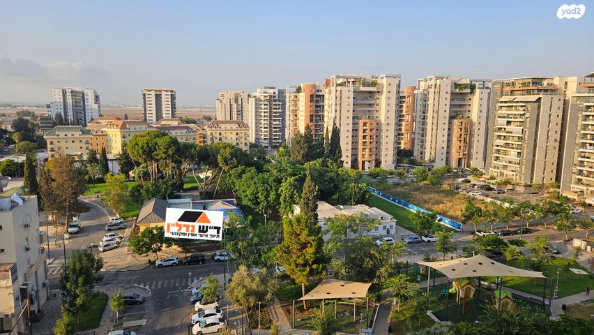 דירה, יהוד מונוסון