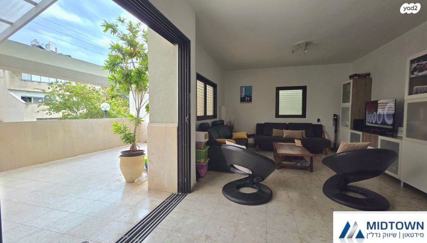 דופלקס, ירושלים 47, שיכוני מזרחי, כפר סבא