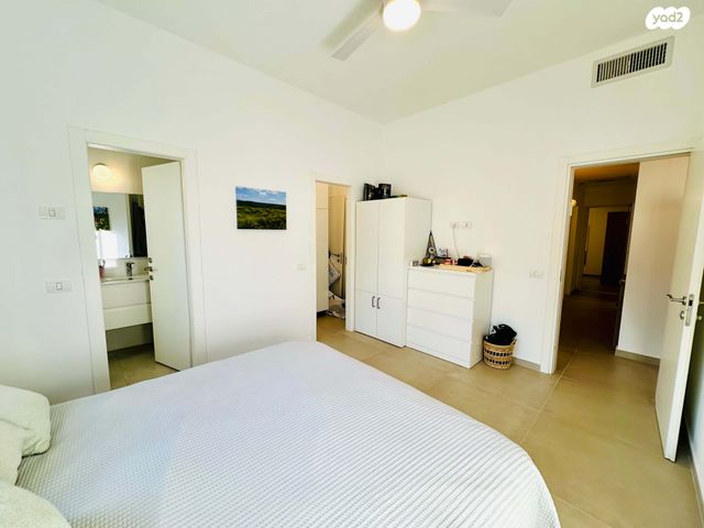 דירה, יאיר רוזנבלום, נווה זמר, רעננה