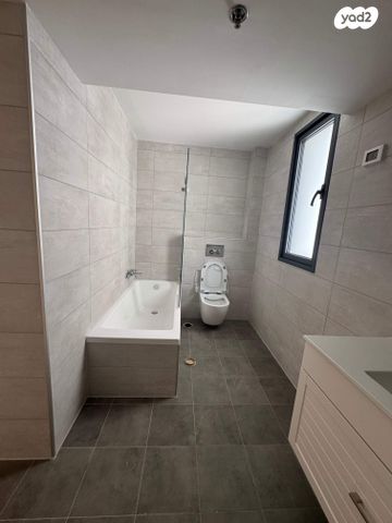 דירה, פארק העסקים האלף, ראשון לציון