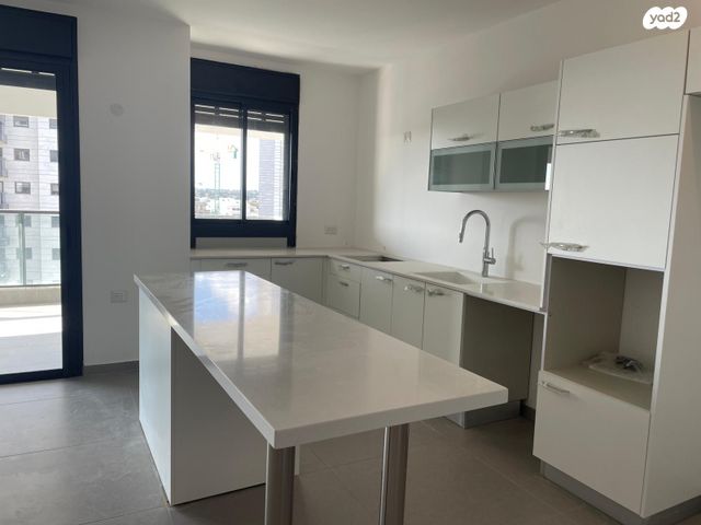 דירה, יונה וולך, גרין פארק החדשה, הוד השרון