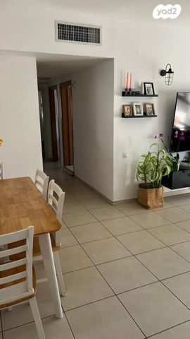 דירה, הרצליה