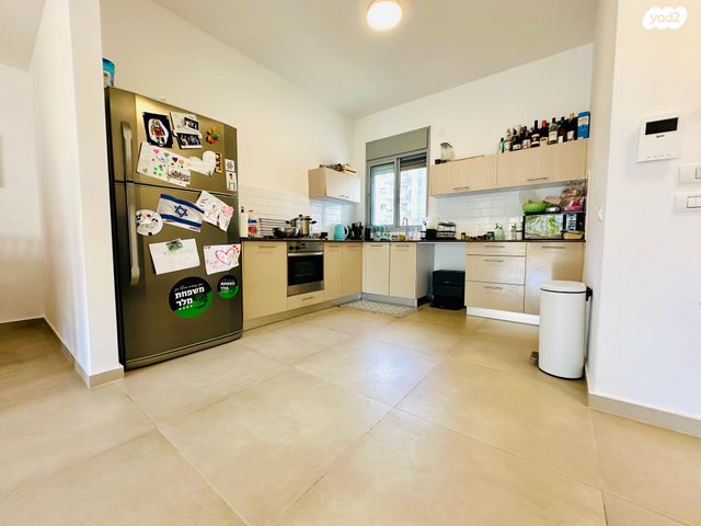 דירה, יאיר רוזנבלום, נווה זמר, רעננה