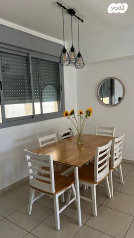 דירה, הרצליה