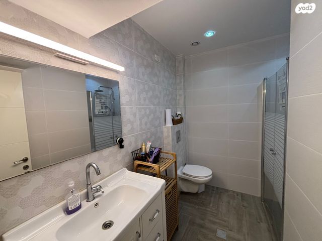 דירה, יונתן בן שאול, תל גיבורים, בני ברק