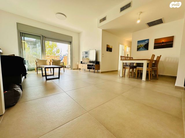 יאיר רוזנבלום 