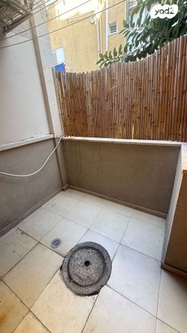 דירה, שדרות העצמאות 38, לב העיר, בת ים