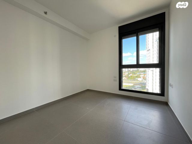 דירה, יונה וולך, גרין פארק החדשה, הוד השרון