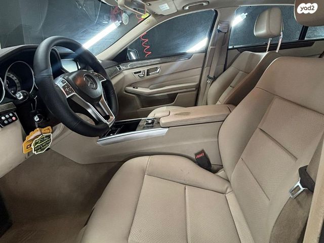 מודעת רכב מרצדס-בנץ E-class