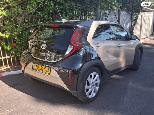 מודעת רכב טויוטה אייגו X