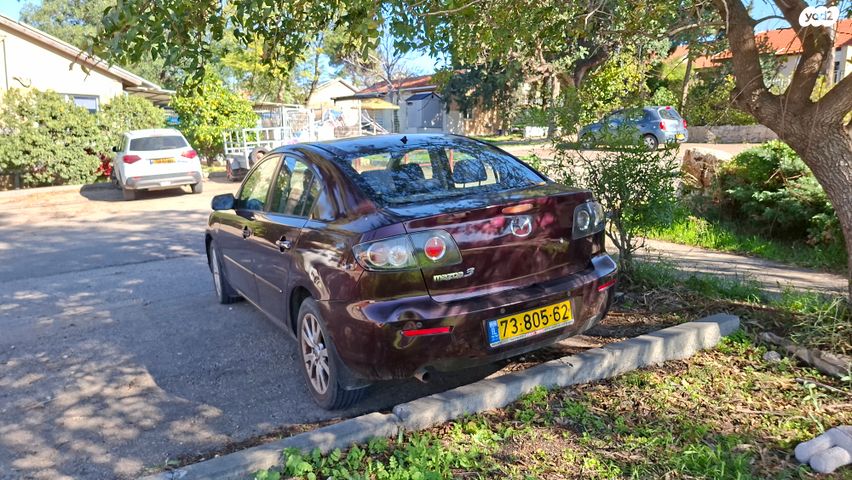 מודעת רכב מאזדה 3
