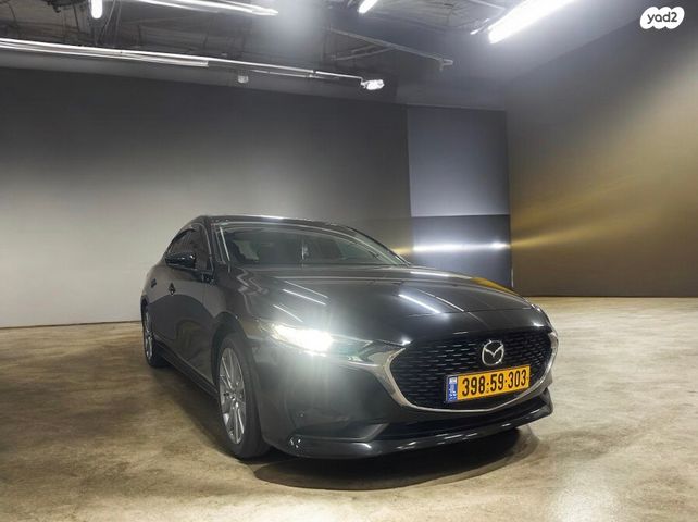 מודעת רכב מאזדה 3