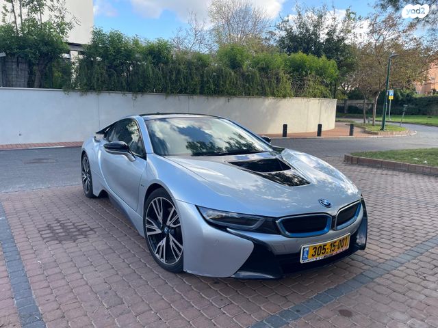 מודעת רכב ב מ וו i8