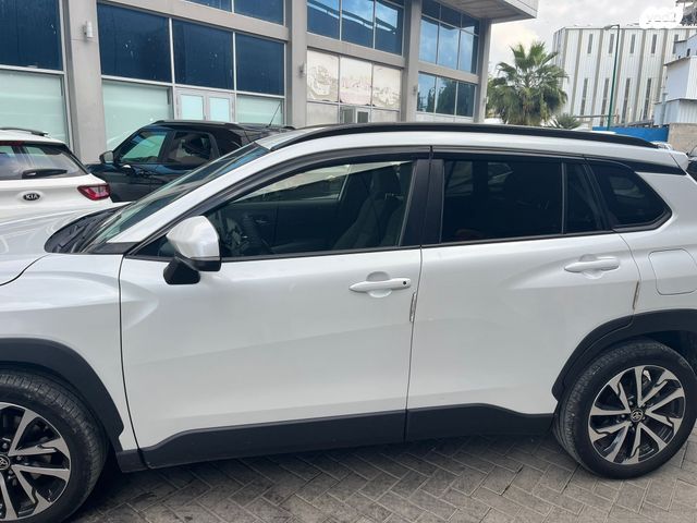 מודעת רכב טויוטה קורולה קרוס