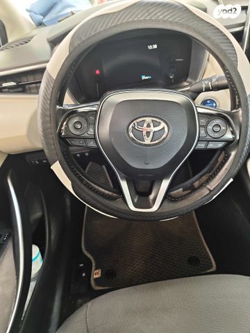 מודעת רכב טויוטה קורולה