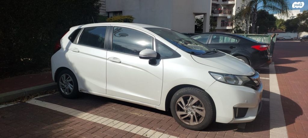 מודעת רכב הונדה ג'אז