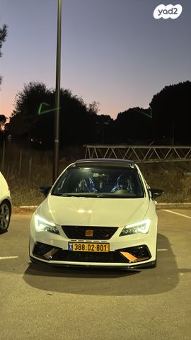 מודעת רכב סיאט לאון