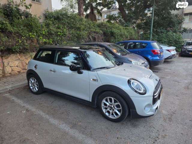 מודעת רכב מיני קופר
