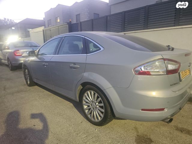 פורד מונדאו