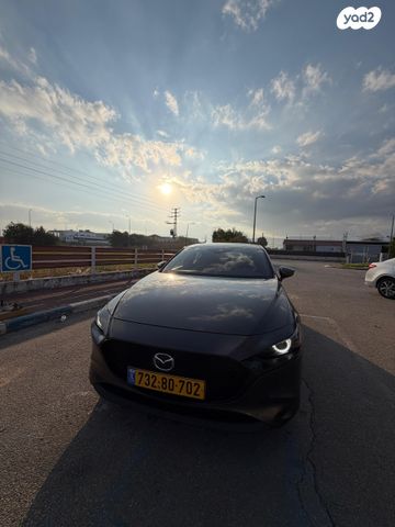 מודעת רכב מאזדה 3