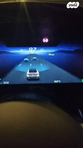 מרצדס-בנץ EQE