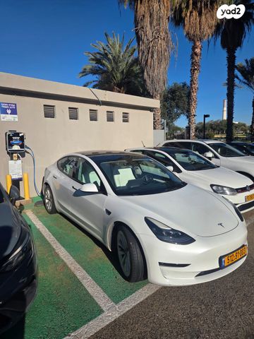 מודעת רכב טסלה מודל 3