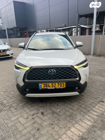 טויוטה קורולה קרוס