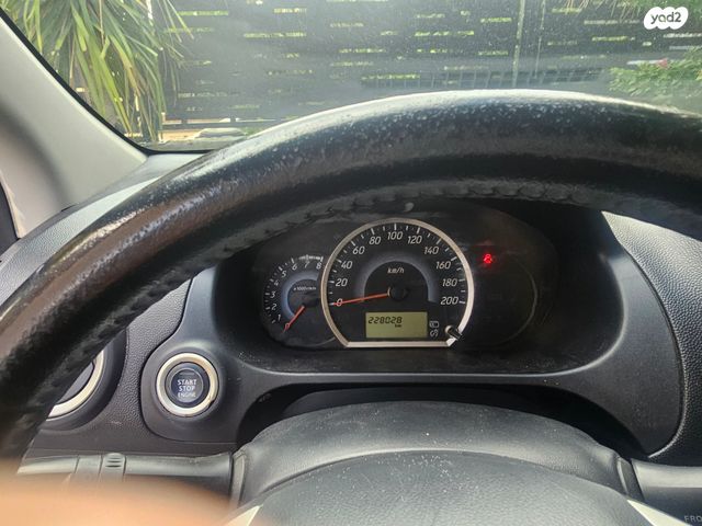 מודעת רכב מיצובישי אטראז'