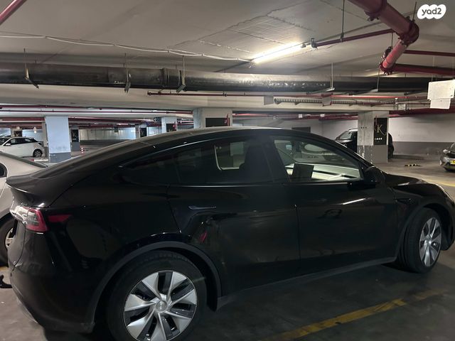 מודעת רכב טסלה מודל Y