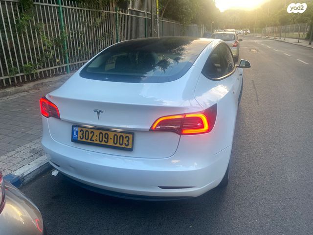 טסלה מודל 3