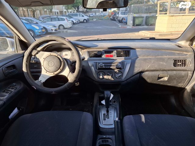 מודעת רכב מיצובישי לנסר