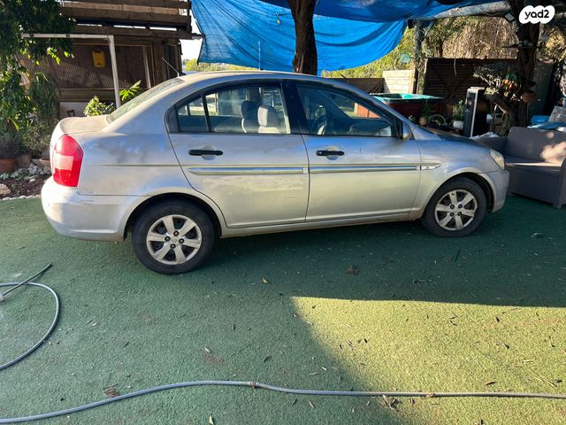 יונדאי אקסנט i25