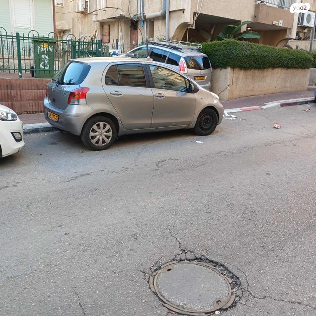 טויוטה יאריס