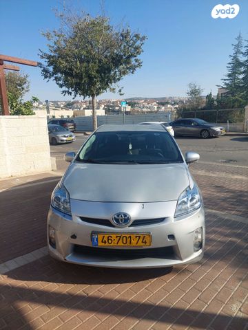 טויוטה פריוס