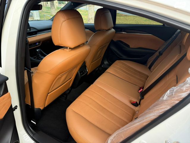 מודעת רכב מאזדה 6