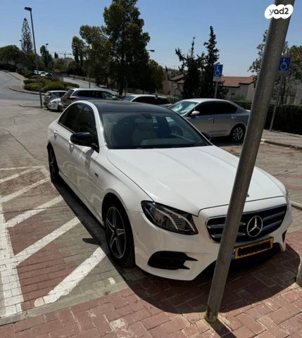 מודעת רכב מרצדס-בנץ E-class
