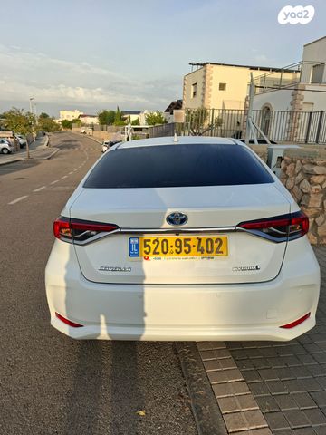 מודעת רכב טויוטה קורולה