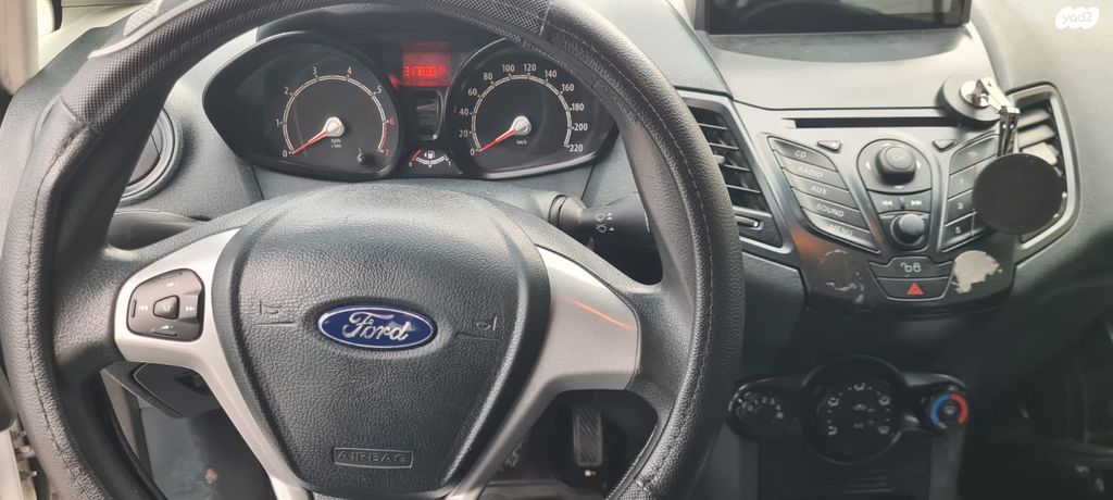 מודעת רכב פורד פיאסטה