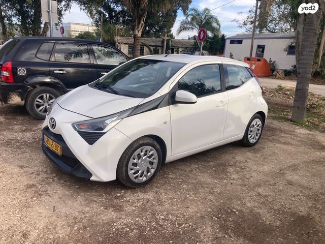 מודעת רכב טויוטה אייגו