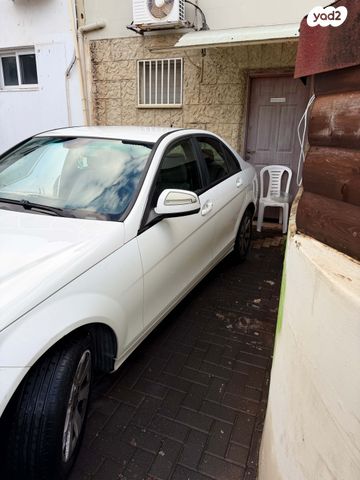 מודעת רכב מרצדס-בנץ C-class