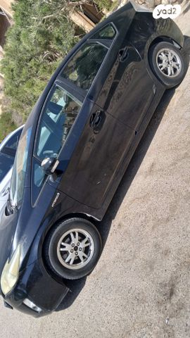 טויוטה פריוס