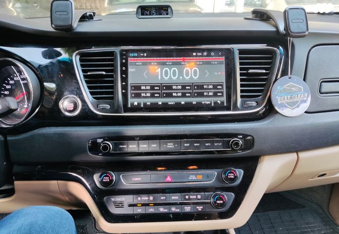 מודעת רכב קיה קרניבל