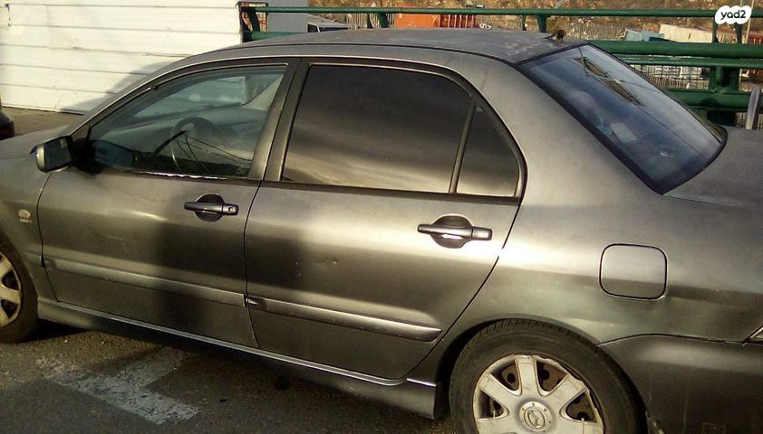 מודעת רכב מיצובישי לנסר